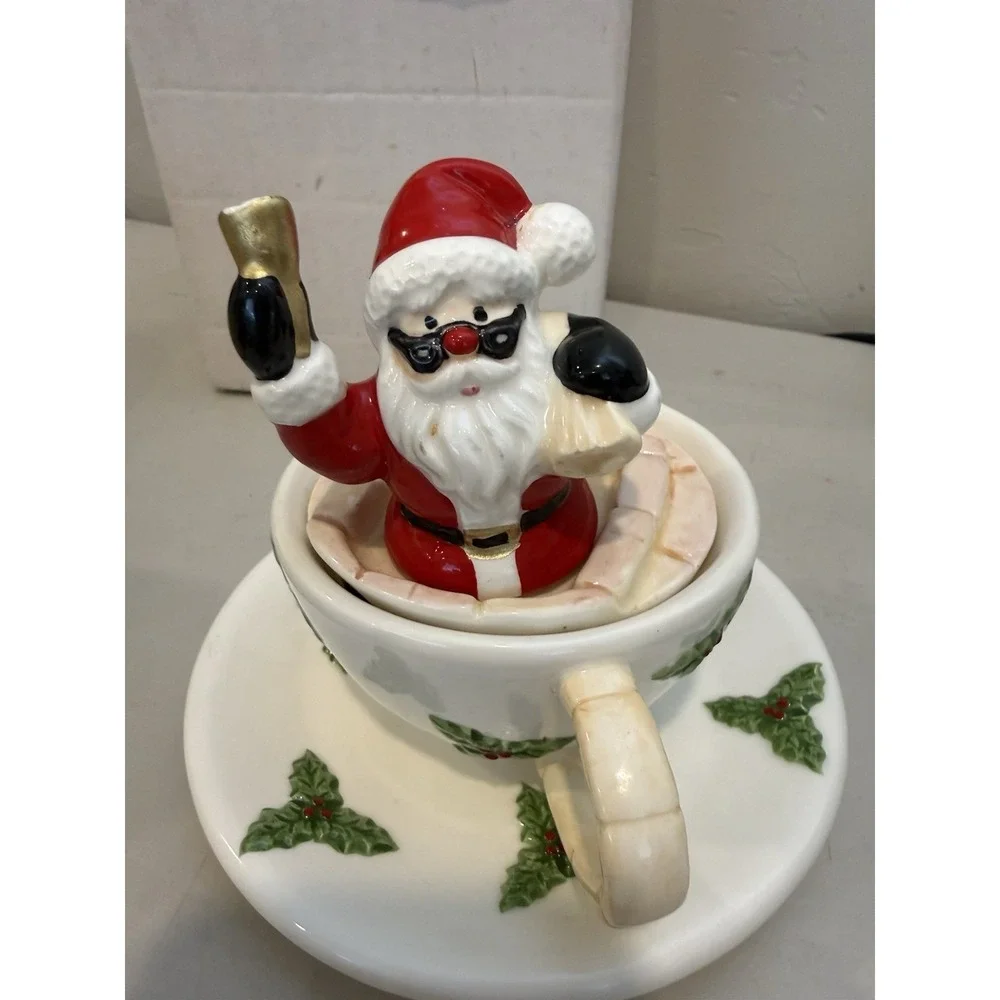 Vintage‎ Santa In a Teacup Music Box - Plays 